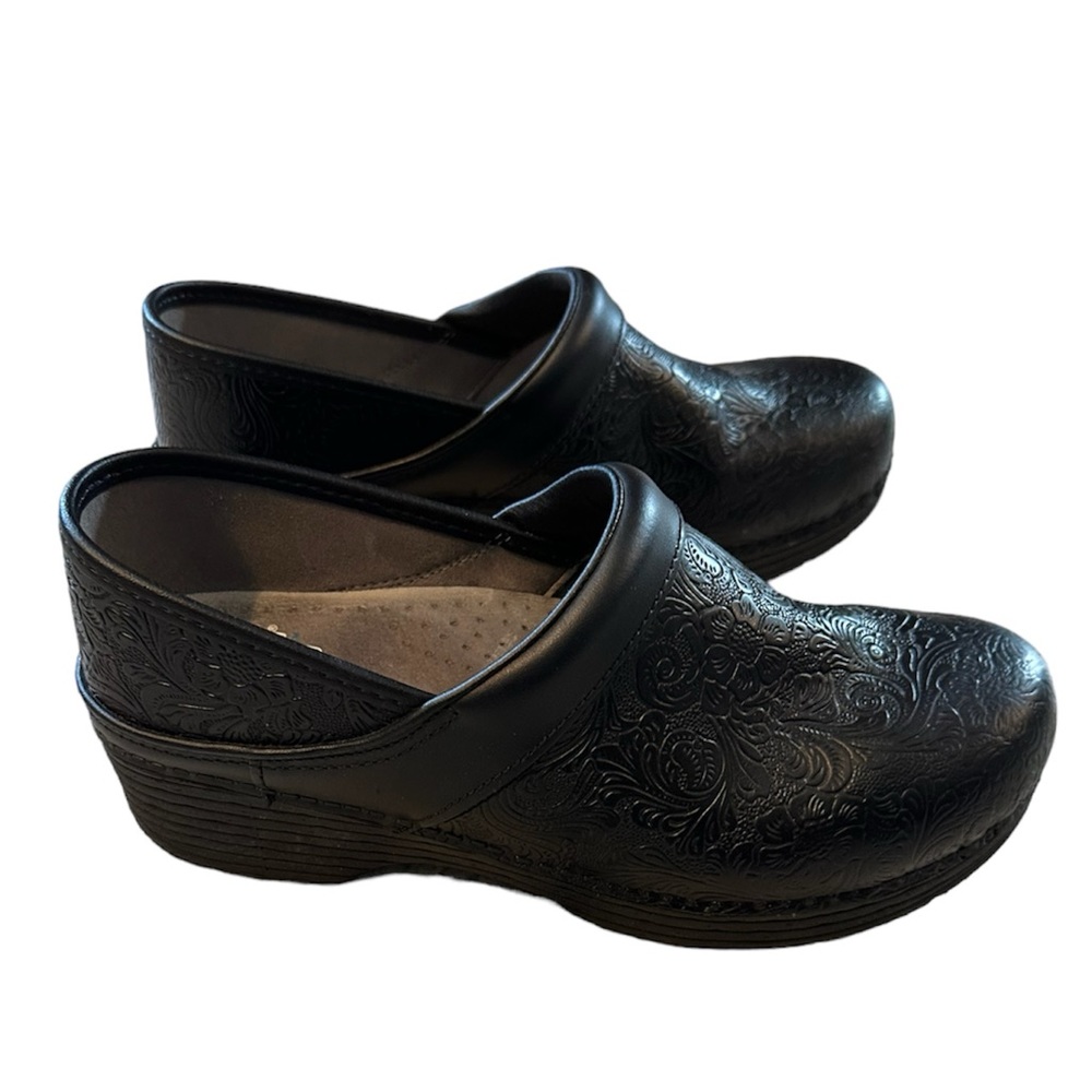 Dansko LT slip on clogs 39 black floral leather professional comfort shoes nurse